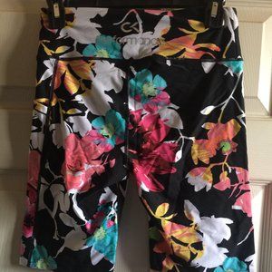 Calvin Klein Bike Shorts Performance High Waist w/Pocket Floral sz Small